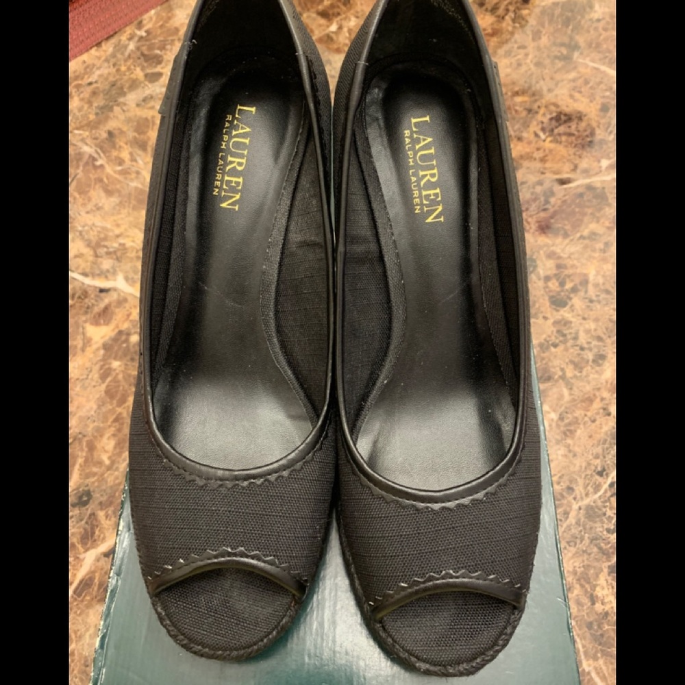 Lauren by Ralph Lauren Black Wedges!